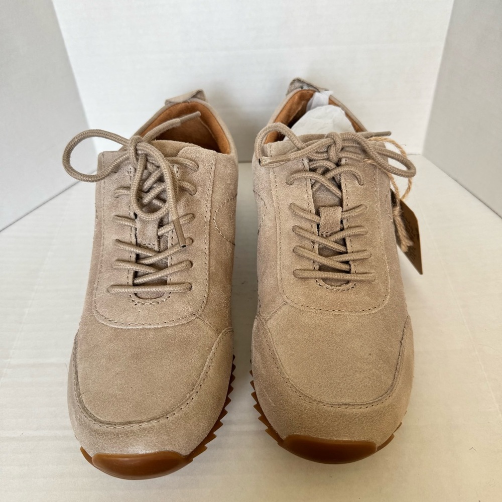 NIB Born Lynn Sneakers Size 7 Cream Distressed Suede Retro Arch Support Shoes - Picture 7 of 15